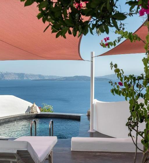 سوئیت با چشم‌انداز, Andronis Luxury Suites