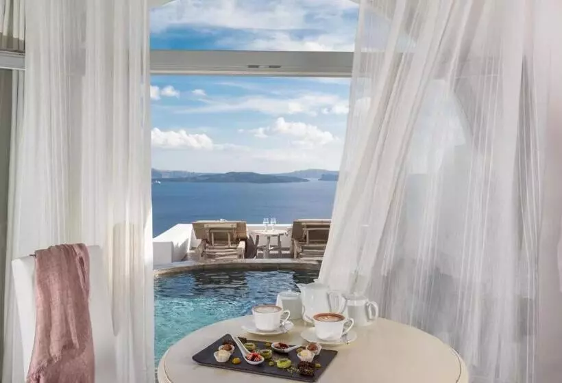 سوئیت با چشم‌انداز, Andronis Luxury Suites