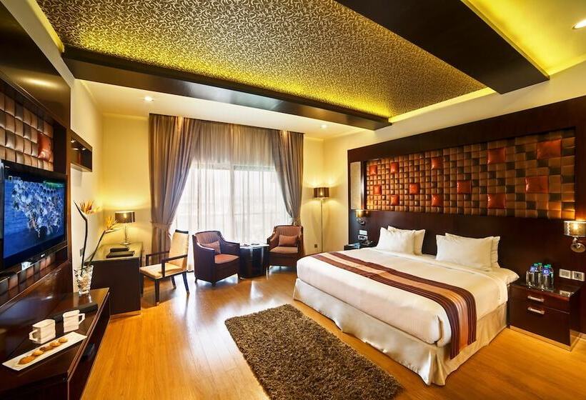 Люкс 2 Спальни, Clarks Exotica Convention, Resort & Spa