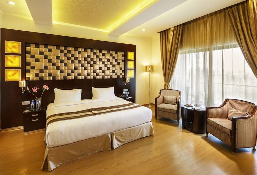 디럭스 스위트, Clarks Exotica Convention, Resort & Spa