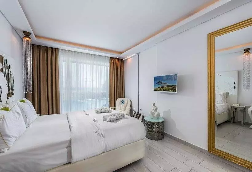 Suite with Pool, Diamond Deluxe Hotel Adults Only
