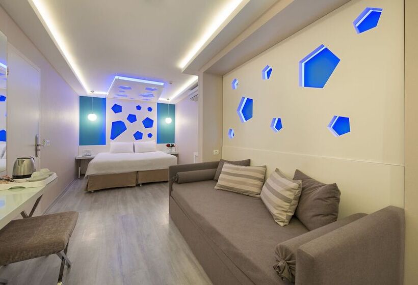 اتاق استاندارد سه نفره, Evsen