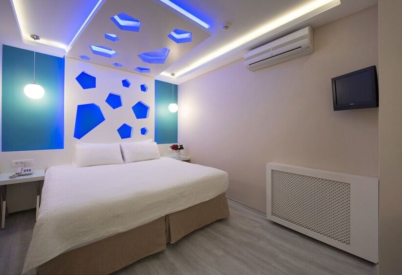 اتاق استاندارد سه نفره, Evsen