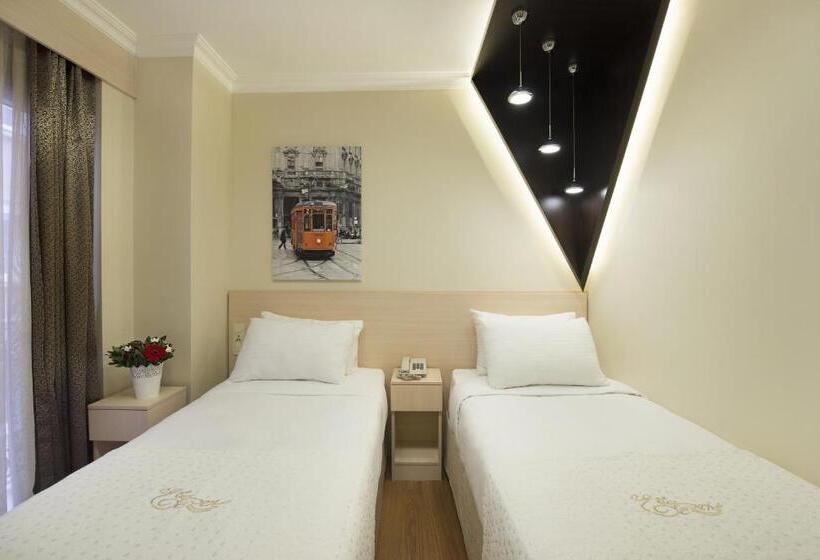 اتاق استاندارد با بالکن, Evsen