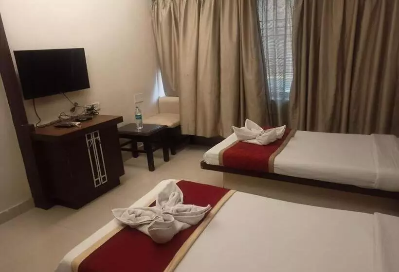 اتاق لوکس, Golden Residency, Gandhi Nagar Bangalore