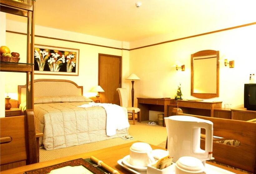 キングサイズベッドのスーペリアルーム, Grand Pasundan Convention