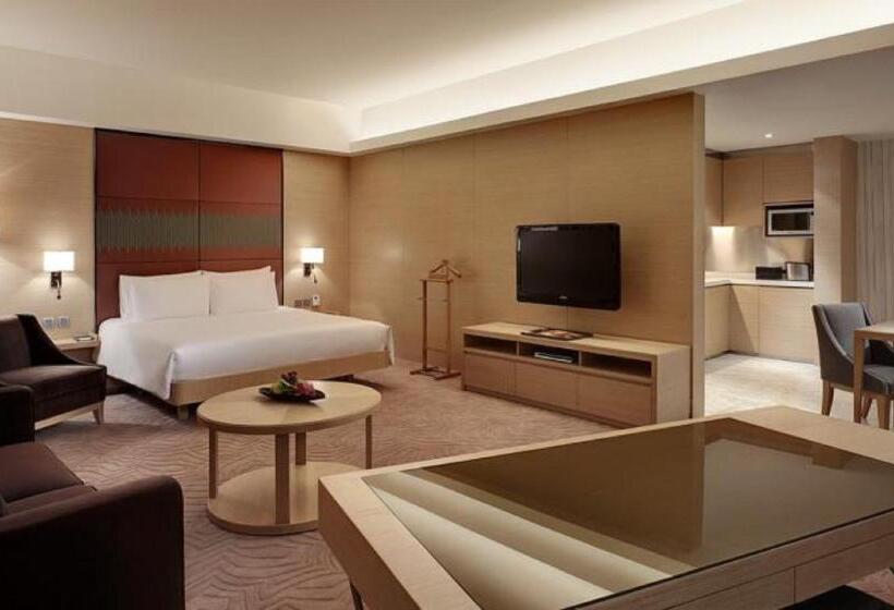 اتاق لوکس با تخت بزرگ, Hyatt Regency Hong Kong, Sha Tin