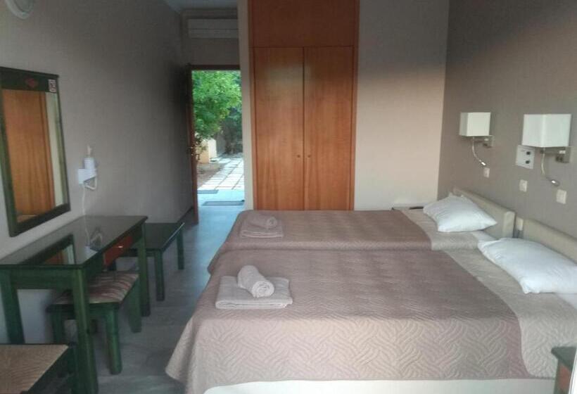 חדר סטנדרט נוף לגינה, Kyriaki