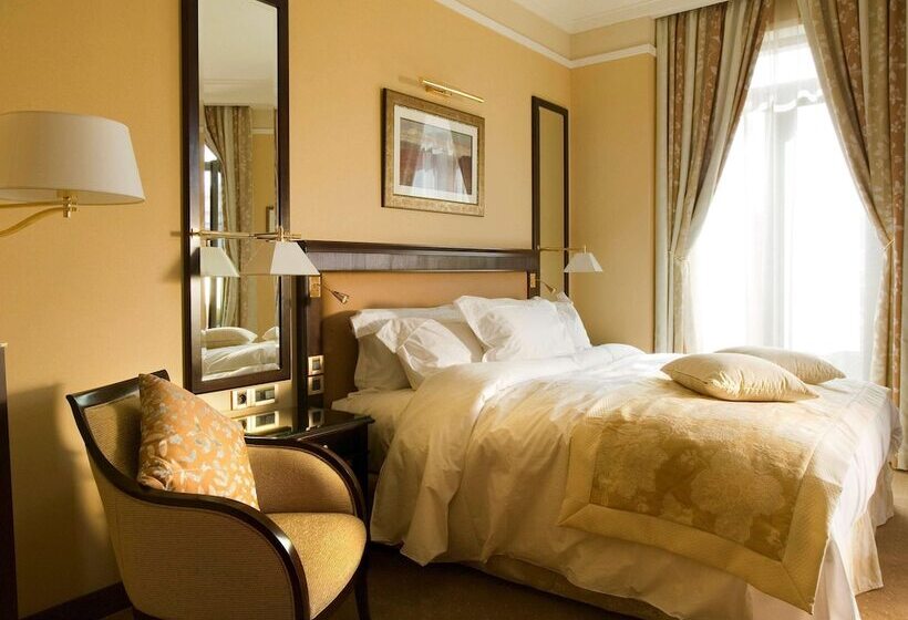 اتاق کلاسیک با تخت دوبل, Royal Hotel Oran Mgallery Hotel Collection