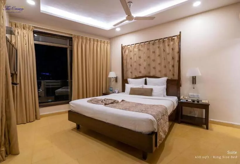 Sviitti Parveke, The Crown Goa