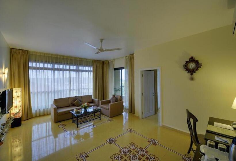 带阳台套房, The Crown Goa