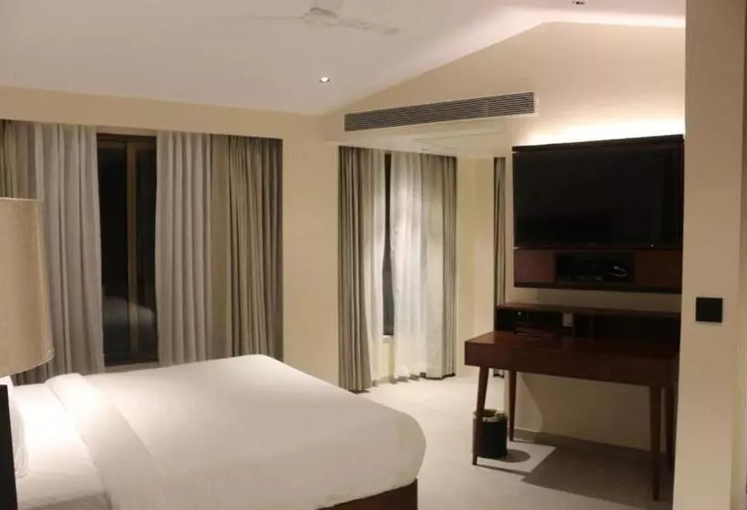 Premium-huone, The Crown Goa