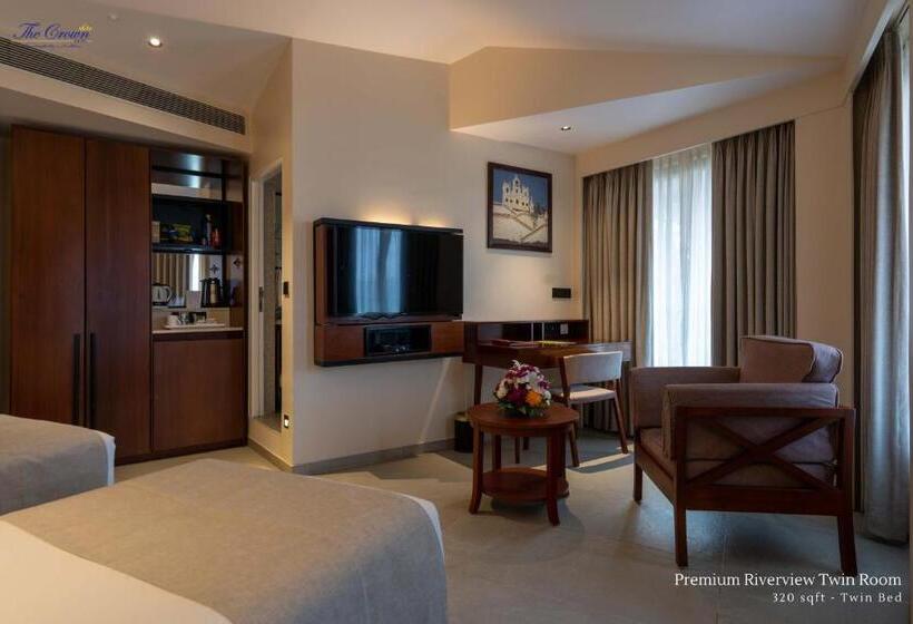 غرفة بريميوم مطلة على النهر, The Crown Goa