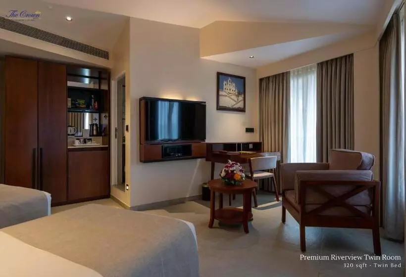Premium room with river view, The Crown Goa