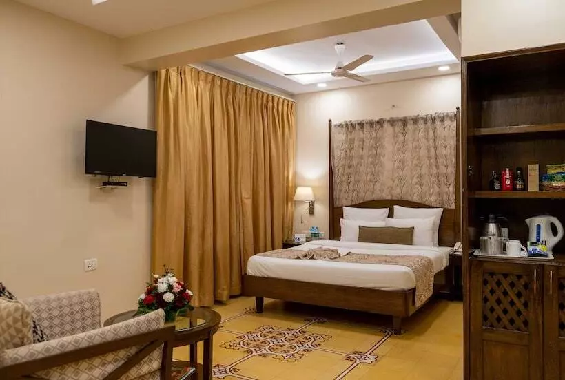 Superior-huone, The Crown Goa