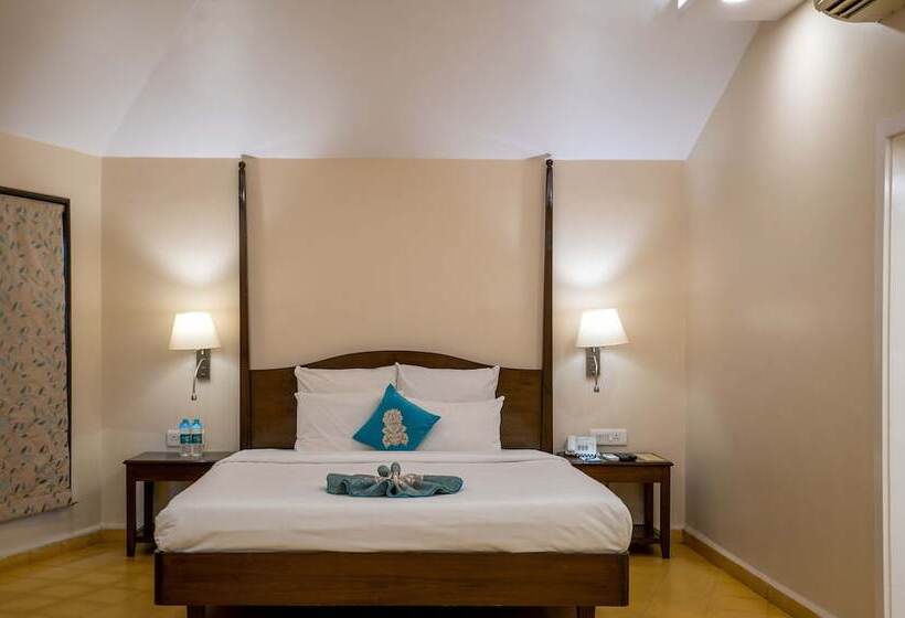 غرفة تنفيذية, The Crown Goa