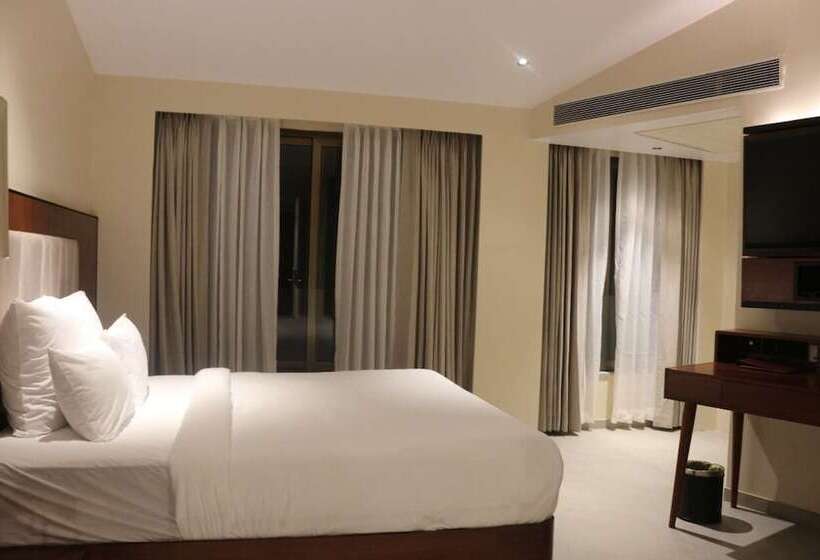 غرفة بريميوم, The Crown Goa