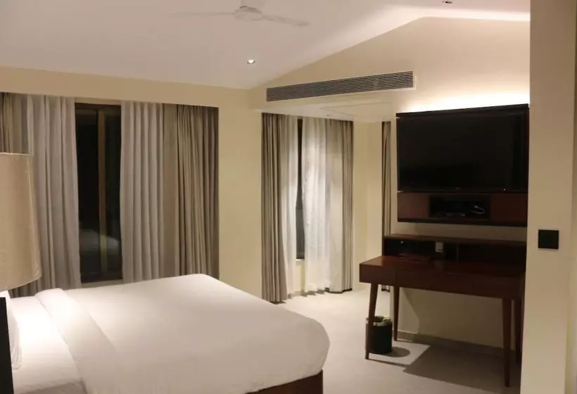 Premium-huone, The Crown Goa
