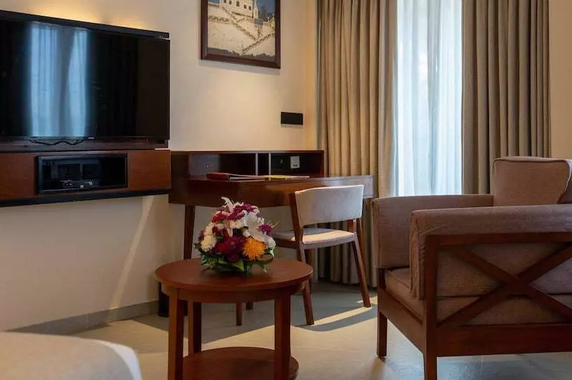 Premium-huone, The Crown Goa
