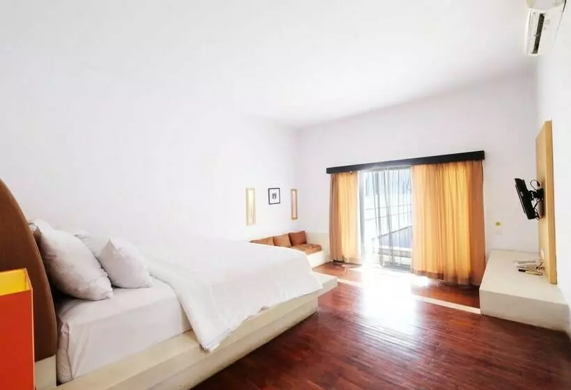 ویلای یک اتاق خوابه با استخر شنا, The Seminyak Suite  Private Villa