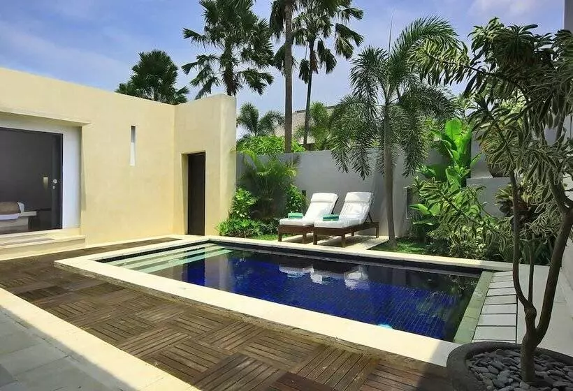 ویلای یک اتاق خوابه با استخر شنا, The Seminyak Suite  Private Villa