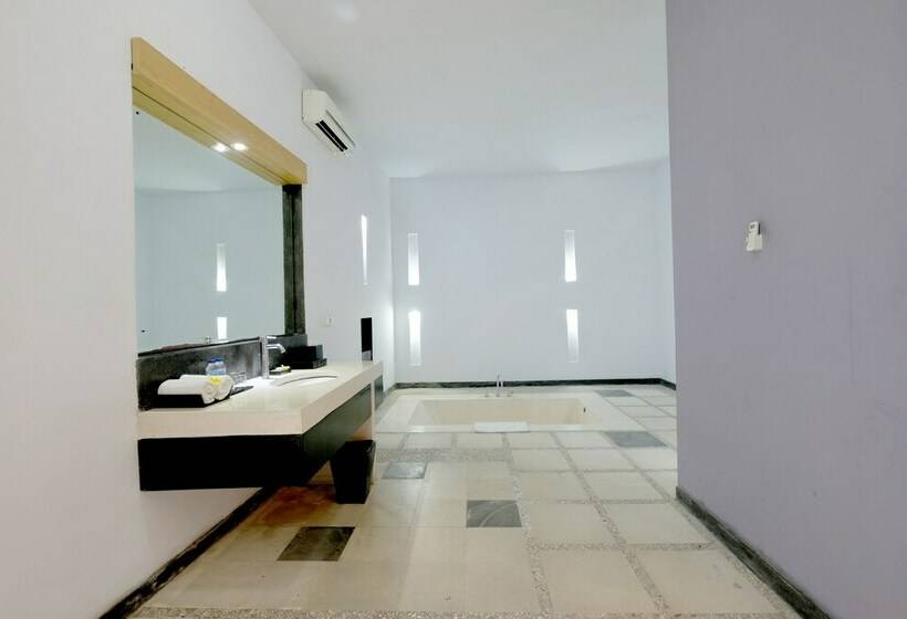 プール付き１ベッドルームヴィラ, The Seminyak Suite  Private Villa
