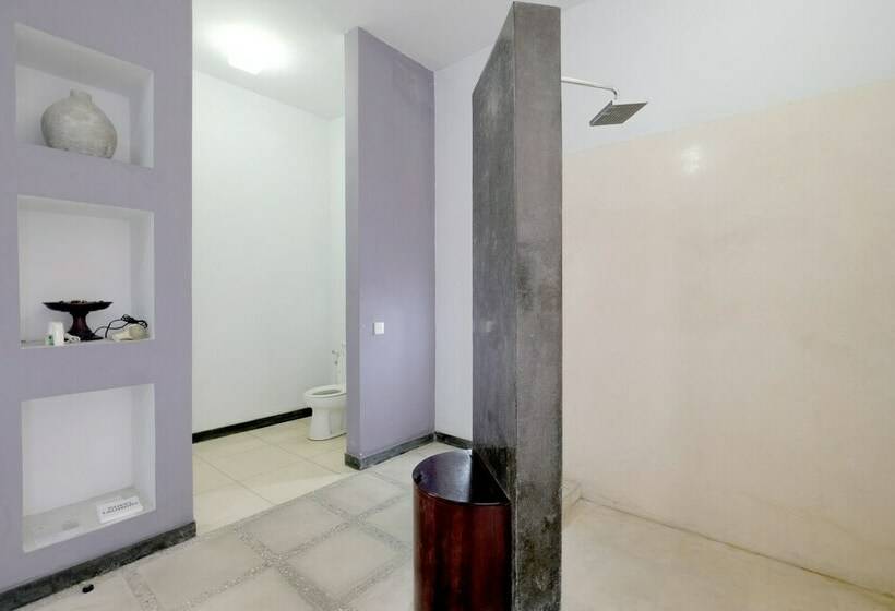 Вилла с 1 спальней и бассейном, The Seminyak Suite  Private Villa