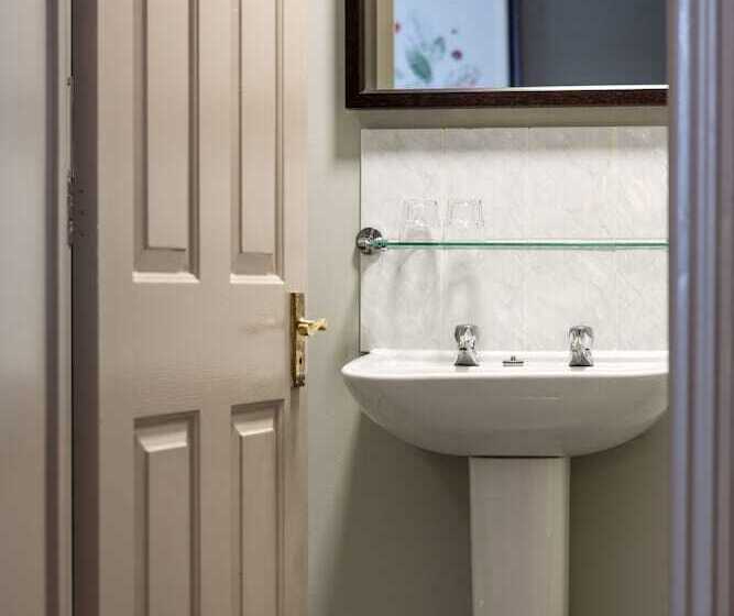 スーペリアールーム, White Hart By Chef & Brewer Collection