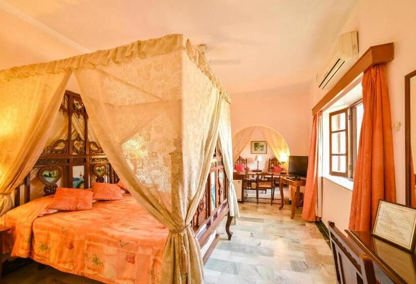 جناح, Karni Bhawan Heritage Hotel Jodhpur