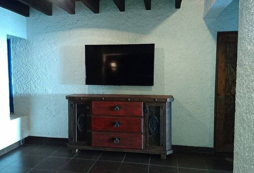 סוויטת סופריור נוף לים, Las Rocas Resort And Spa