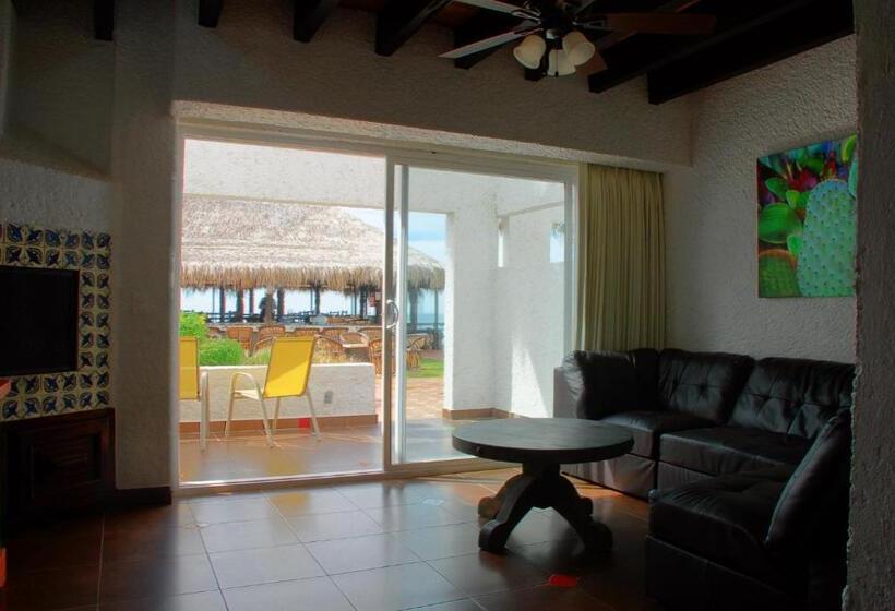 高级套房带海景, Las Rocas Resort And Spa