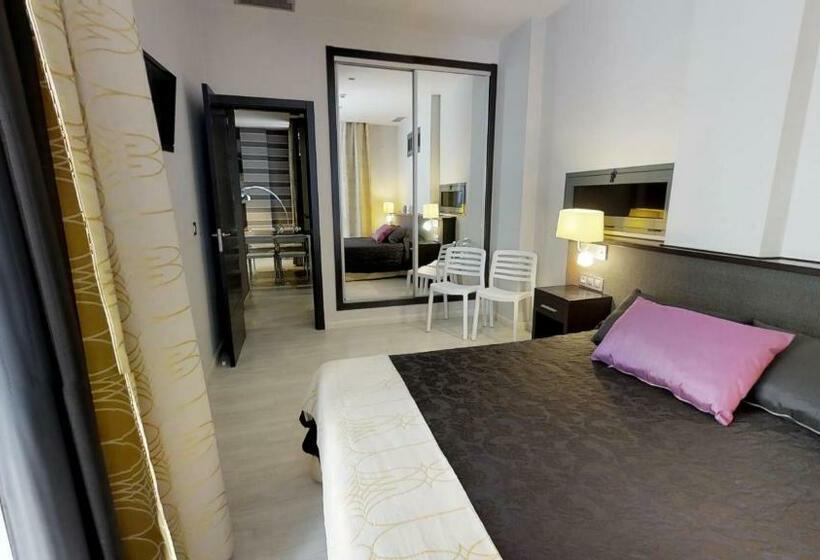 ３ベッドルームアパートメント, Leo Deluxe Punta Umbría