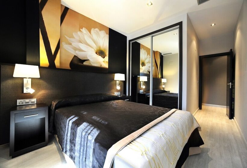 プールビューの２ベッドルームアパート, Leo Deluxe Punta Umbría