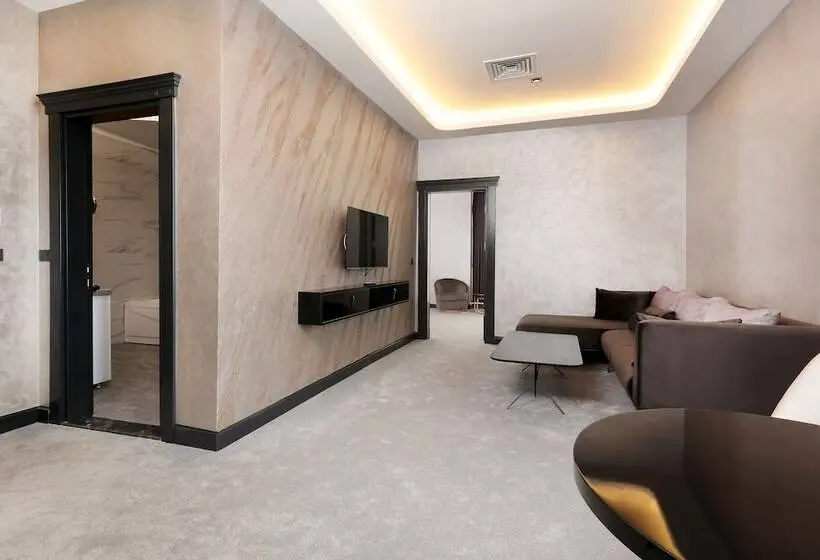 سوییت, Aileena Hotel & Villas