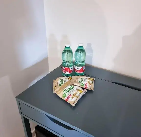 Deluxe Kolmen Hengen Huone, Civico 33