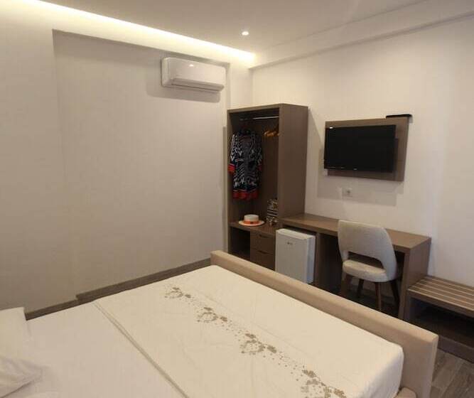 חדר סטנדרט לארבעה, Mare 2