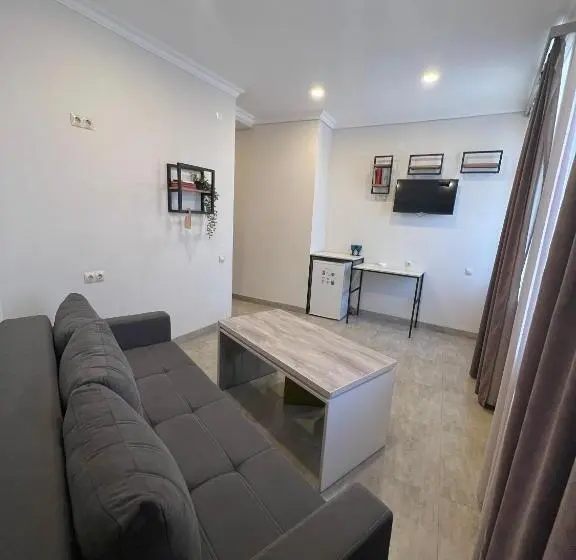 سوئیت با بالکن, Menua By Horizon Hotels, Yerevan