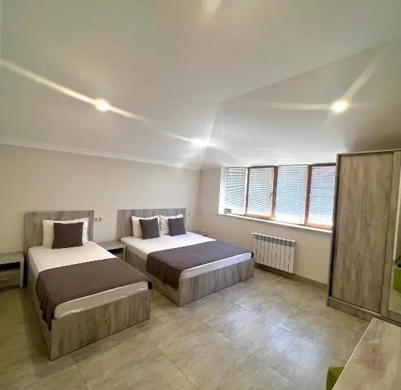 اتاق استاندارد سه نفره, Menua By Horizon Hotels, Yerevan