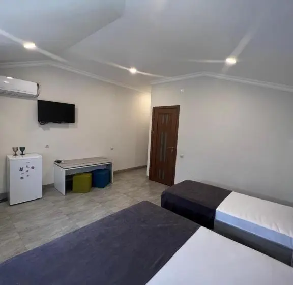 اتاق استاندارد سه نفره, Menua By Horizon Hotels, Yerevan
