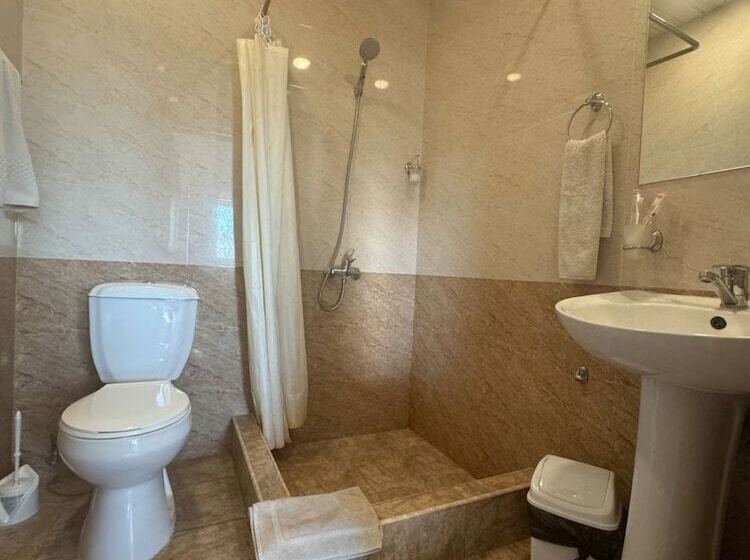 디럭스 룸, Menua