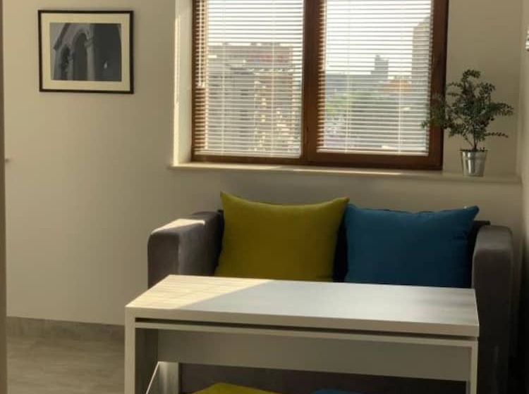 디럭스 룸, Menua