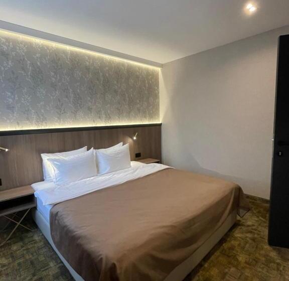 سوییت جونیور, Terme 36.6