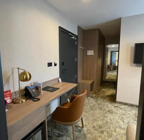 سوییت جونیور, Terme 36.6