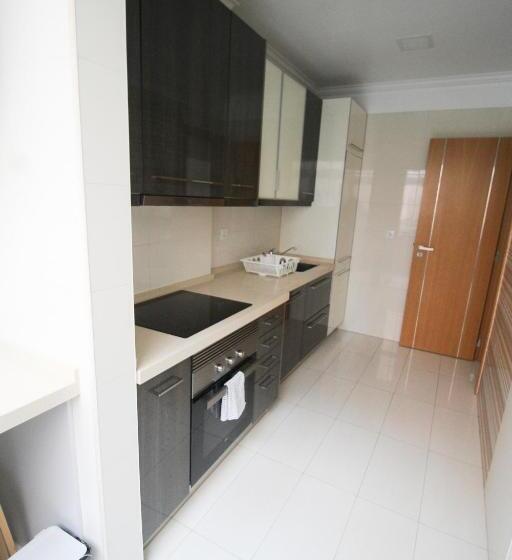 آپارتمان 2 خوابه با تراس, Oriente Dna Studios V