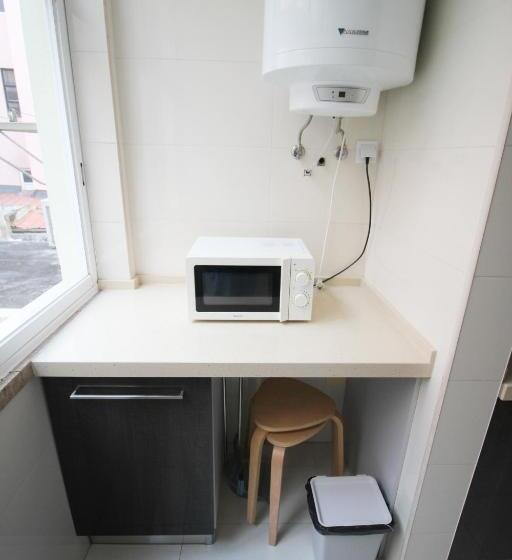 آپارتمان 2 خوابه با تراس, Oriente Dna Studios V