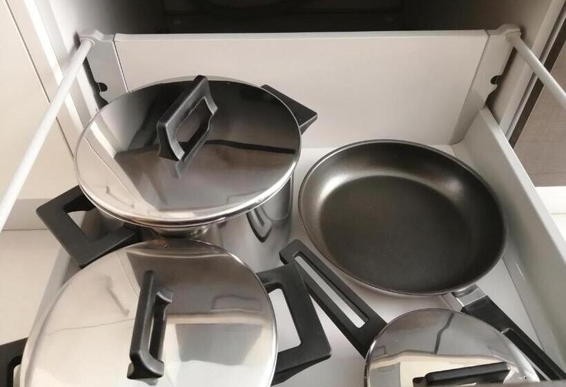 آپارتمان لوکس 2 خوابه, Oriente Dna Studios V