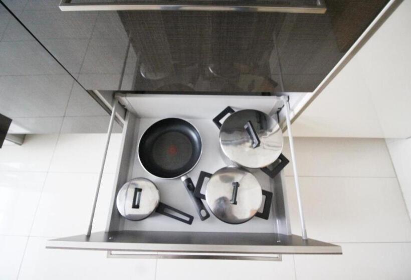 2 Bedrooms Apartment City View, Oriente Dna Studios V