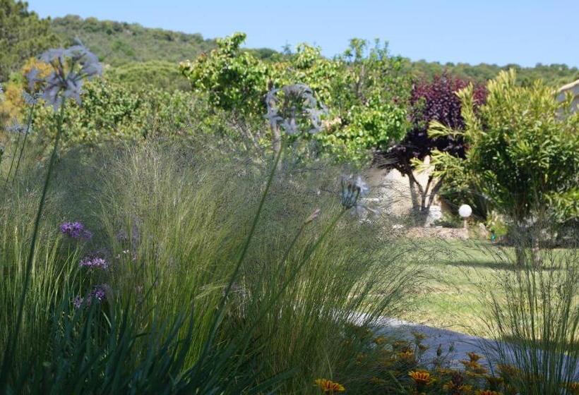 Номер Стандарт, Les Jardins De Santa Giulia   Charmante Chambre D Hôte