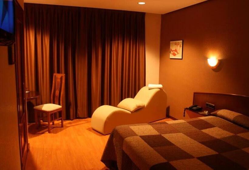 Номер Стандарт, Motel Latino