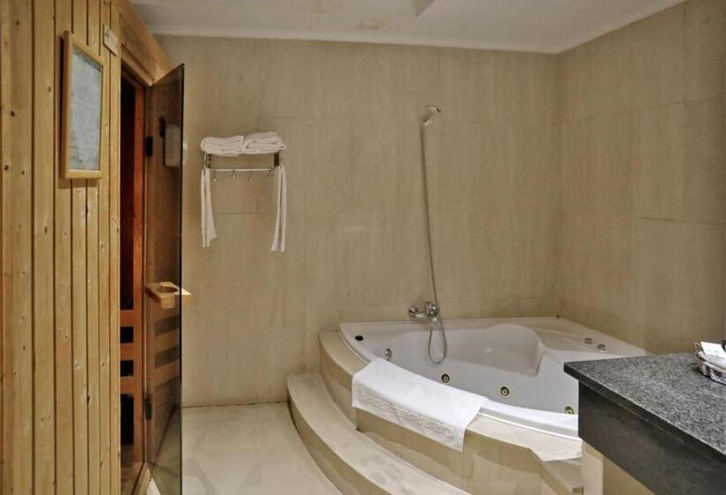 Люкс Повышенной Комфортности, Motel Latino